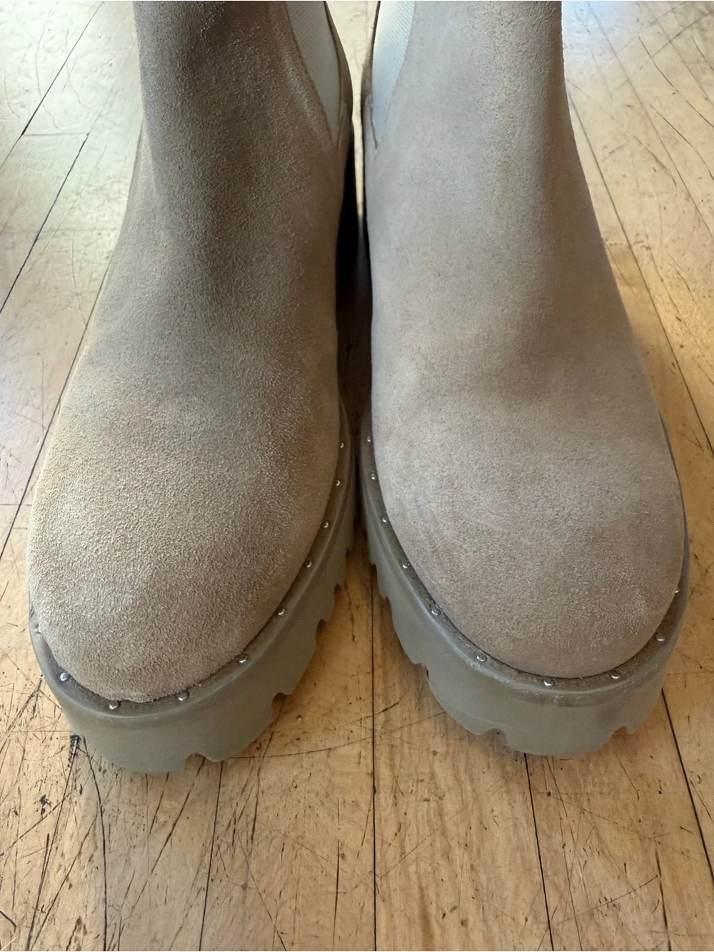 FREDA SALVADOR Brooke Rain Resistant Mink Suede Boot Lug Sole Pull On Ankle US 7 - Picture 5 of 10